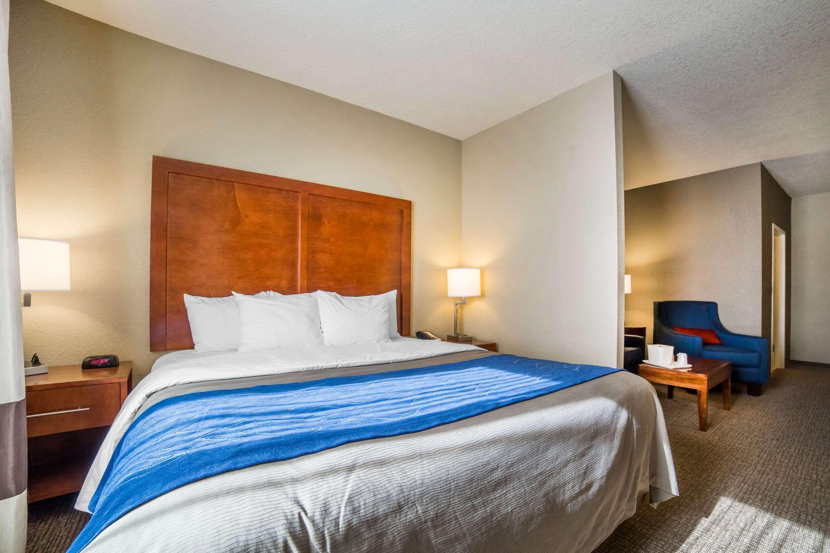 Comfort Inn & Suites Шаєнн Екстер'єр фото
